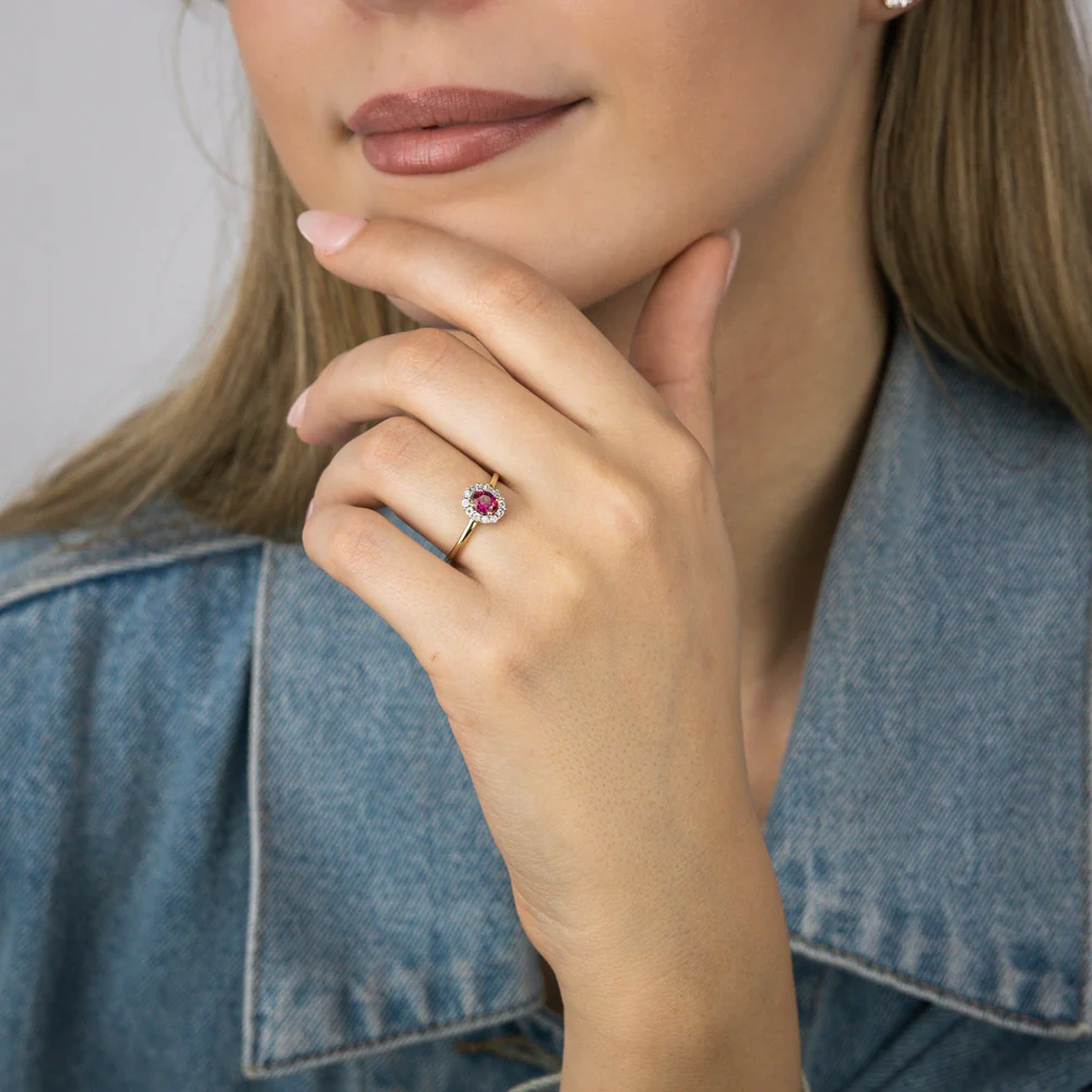 0.39 Carat Created Ruby Oval Shaped and Diamond Ring in 9ct Yellow Gold - Image 3