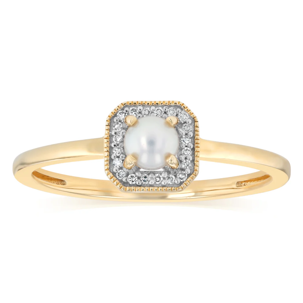 0.49 Carat Freshwater Pearl and Diamond Ring in 9ct Yellow Gold