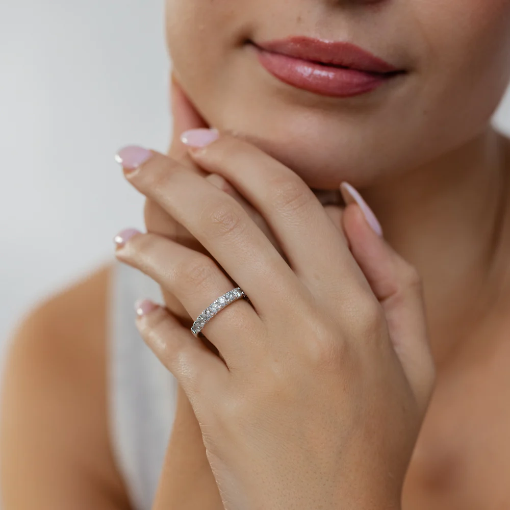 0.95 Carat Diamond Eternity Ring in 10ct White Gold - Image 3