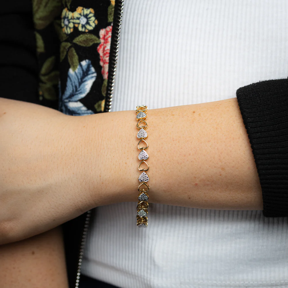 1/10 Carat Diamond 18cm Heart Bracelet in Gold Plated Silver - Image 4