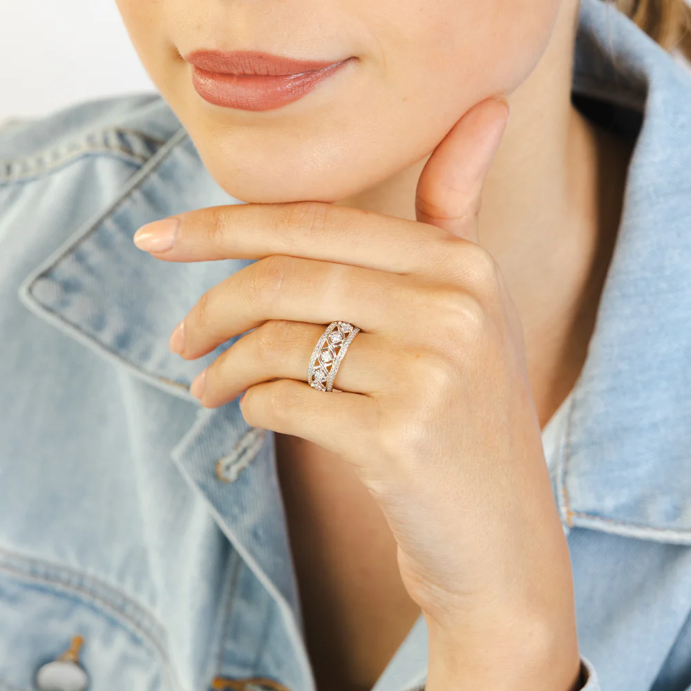 1/10 Carat Diamond Dress Ring in 9ct Yellow Gold - Image 3