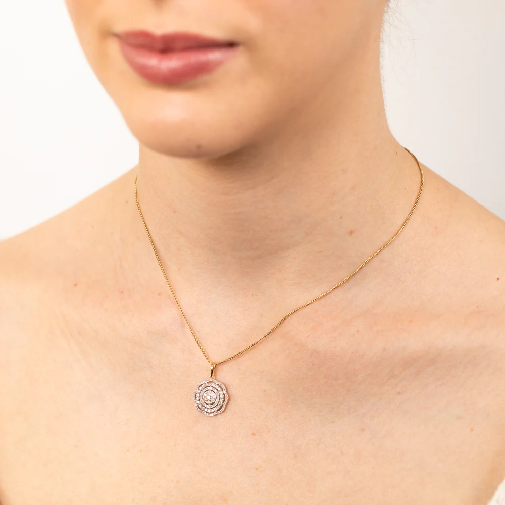 1/2 Carat Diamond Flower Pendant in 9ct Yellow Gold - Image 2