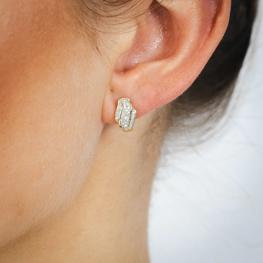 1/6 Carat Diamond Earrings in 9ct Yellow Gold - Image 2