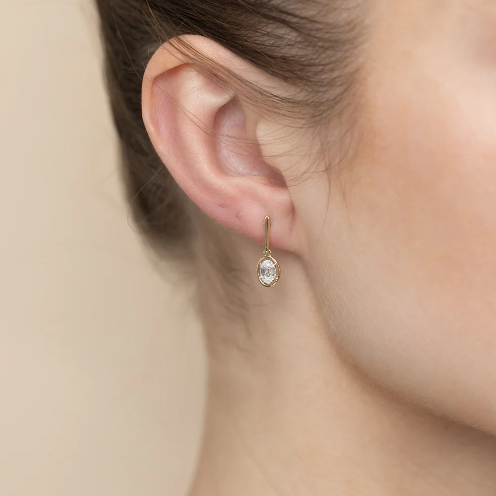 1/6 Carat Diamond Stud Earrings in 9ct Yellow Gold - Image 2