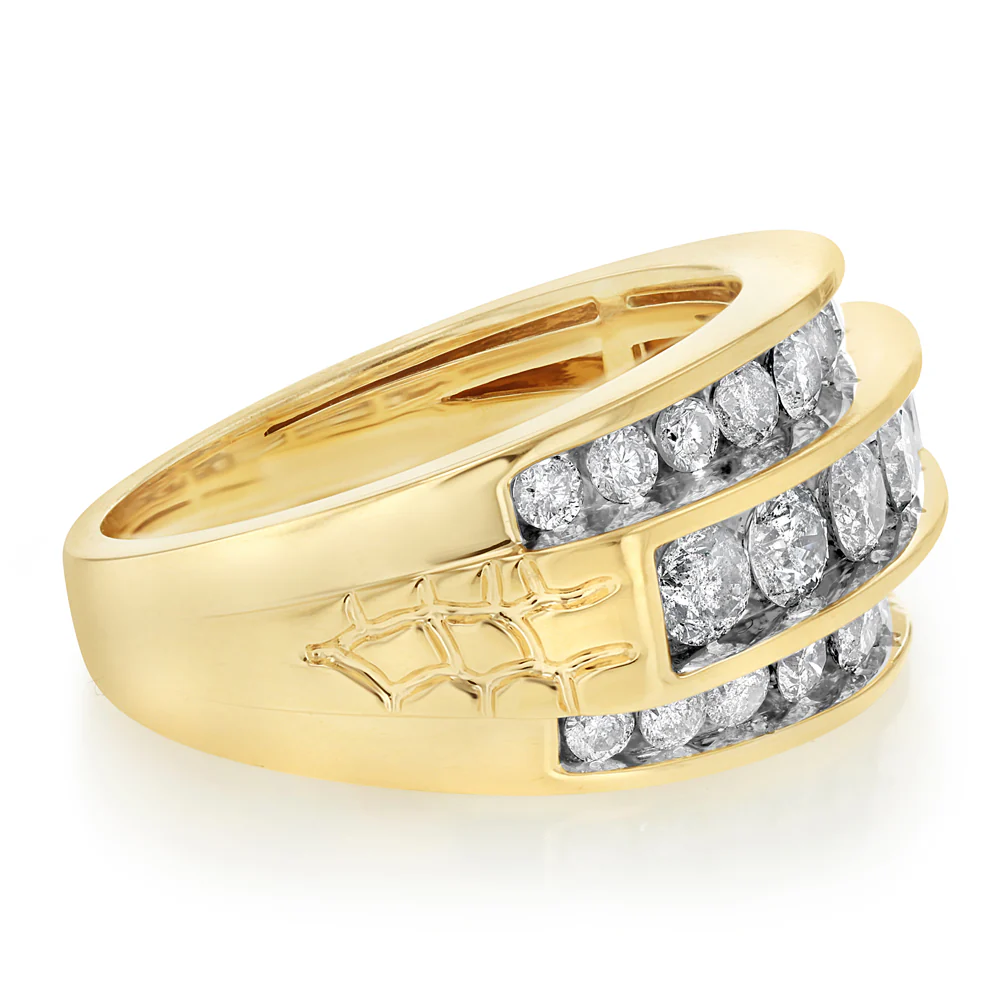 1.90 Carat Diamond Gents Ring in 10ct Yellow Gold - Image 2