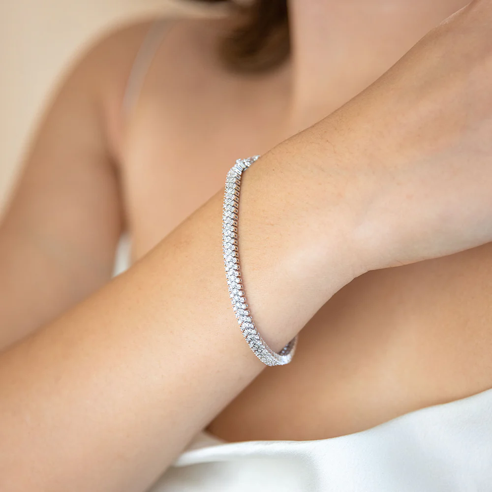 1 Carat Diamond Tennis Bracelet with 167 Diamonds 18cm in Sterling Silver - Image 3