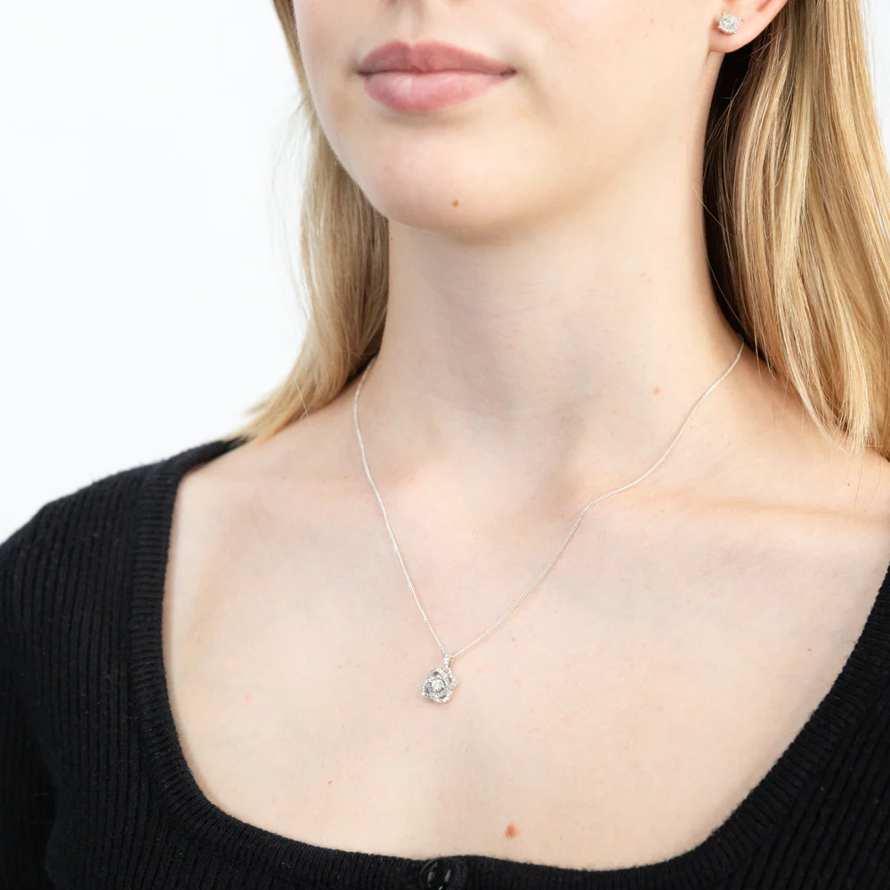 10ct White Gold 1/5 Carat Diamond Pendant - Image 2
