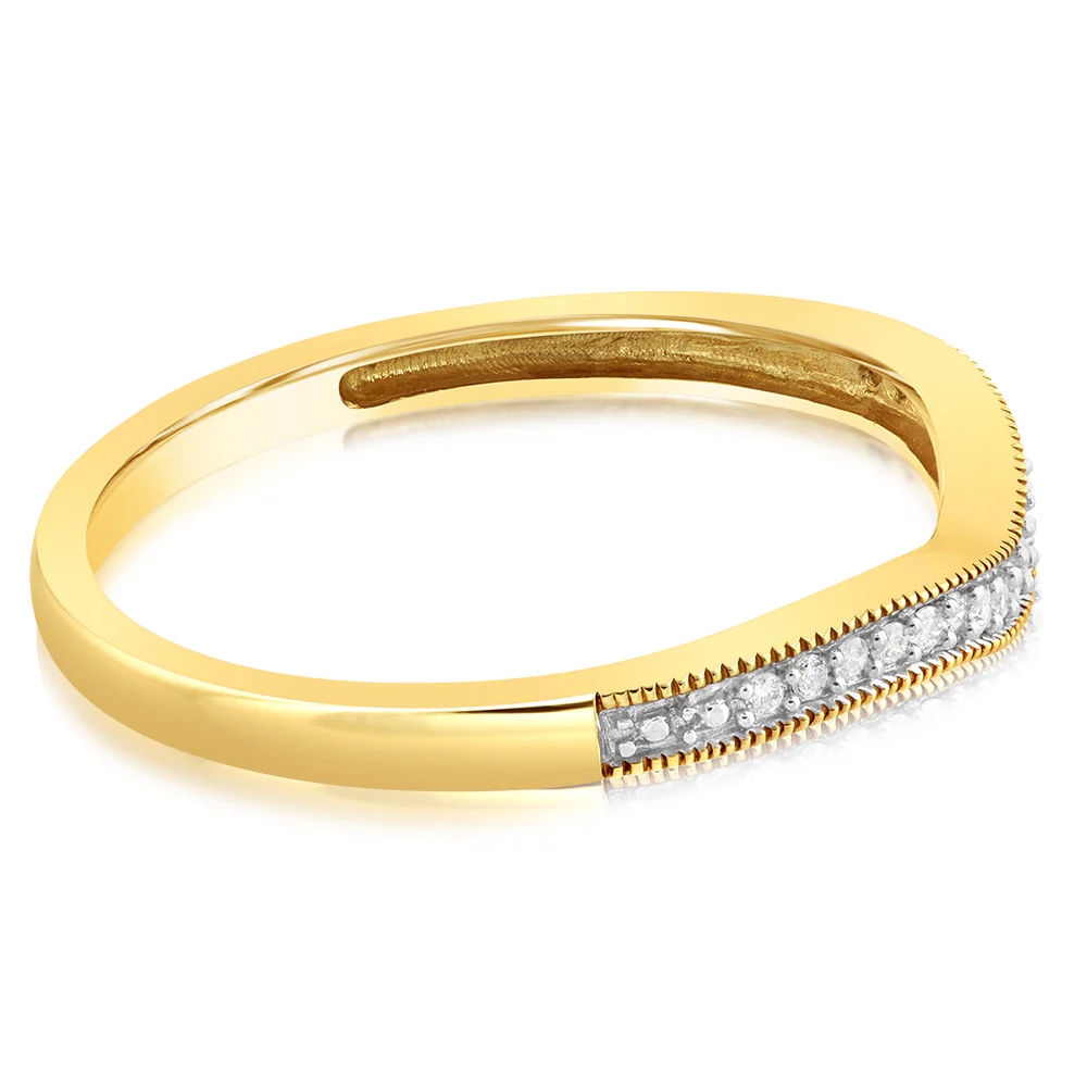 10ct Yellow Gold 0.05 Carat Diamond Claw Ring - Image 2