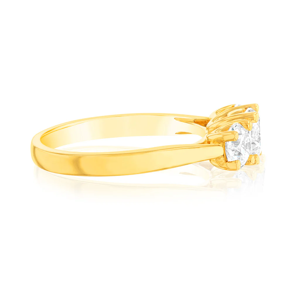 14ct Yellow Gold 1.5 Carat Diamond Trilogy Ring with 3 Round Brilliant Cut Diamonds - Image 2
