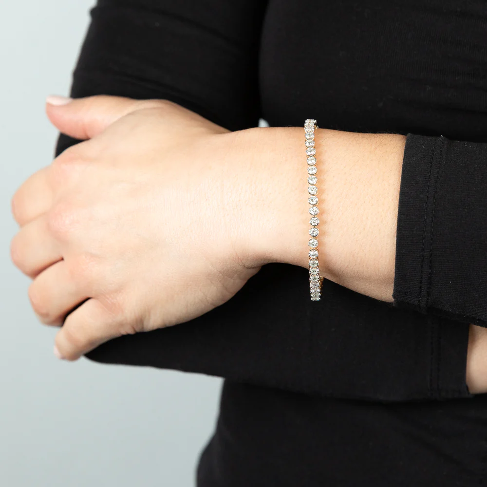 14ct Yellow Gold 3.80Carats Diamond Tennis Bracelet With 46 Brilliant Diamonds 17.5cm - Image 3