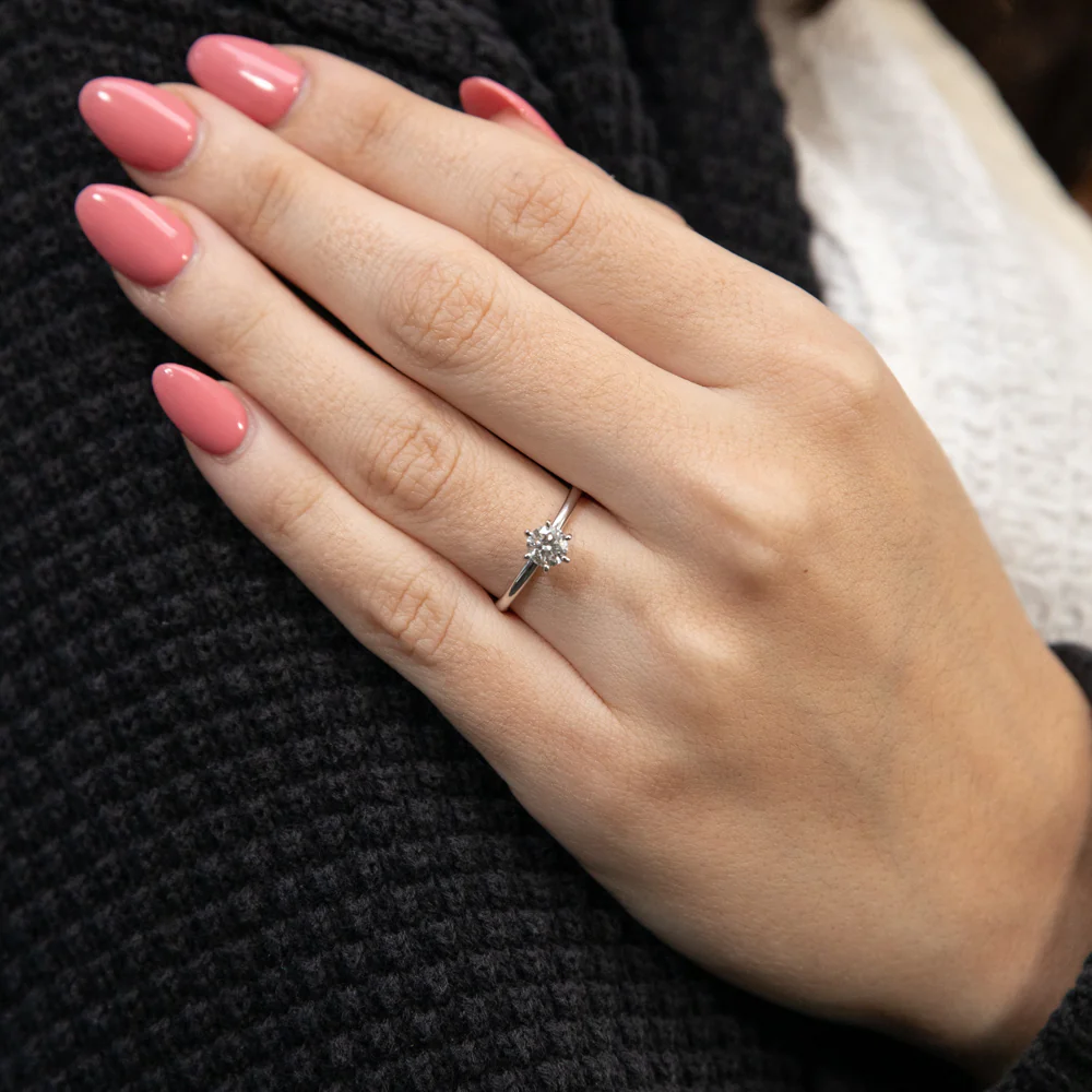 18ct White Gold Solitaire Ring with 0.50 Carat GI SI Certified Diamond - Image 3