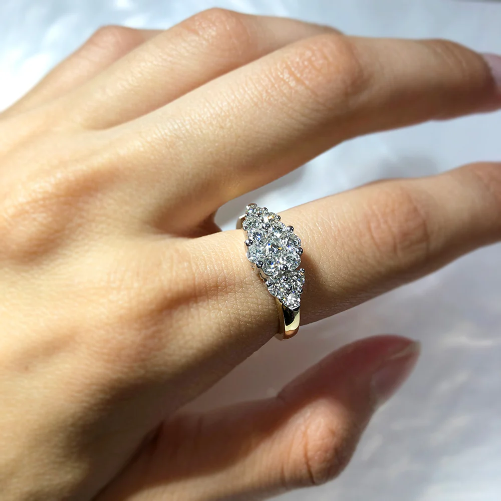 18ct Yellow Gold Cluster Ring with 1.00 Carat of Diamonds - Image 3