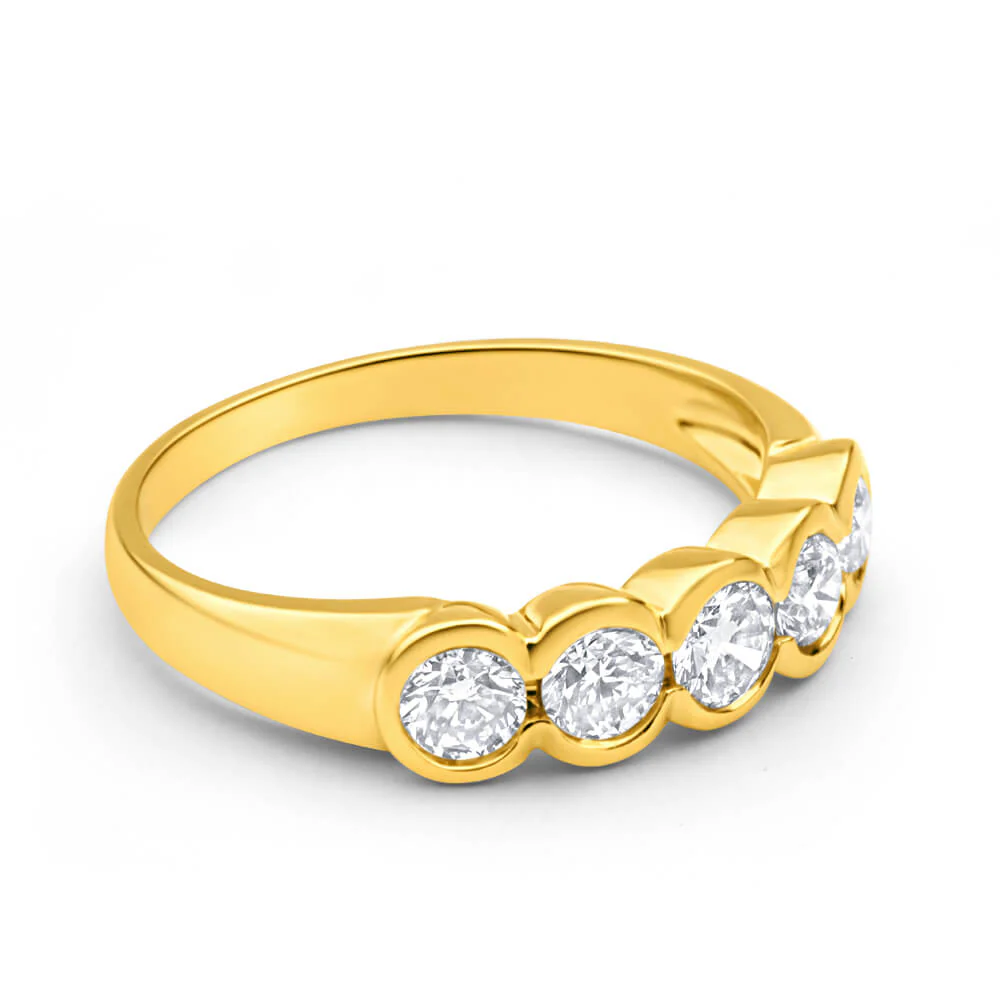 18ct Yellow Gold Ring With 1 Carat Of Bezel Set Diamonds - Image 2