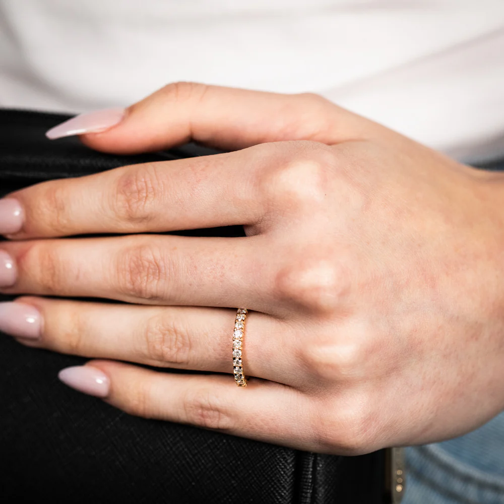 18ct Yellow Gold Ring With 3/8 Carats Of Diamonds - Image 3