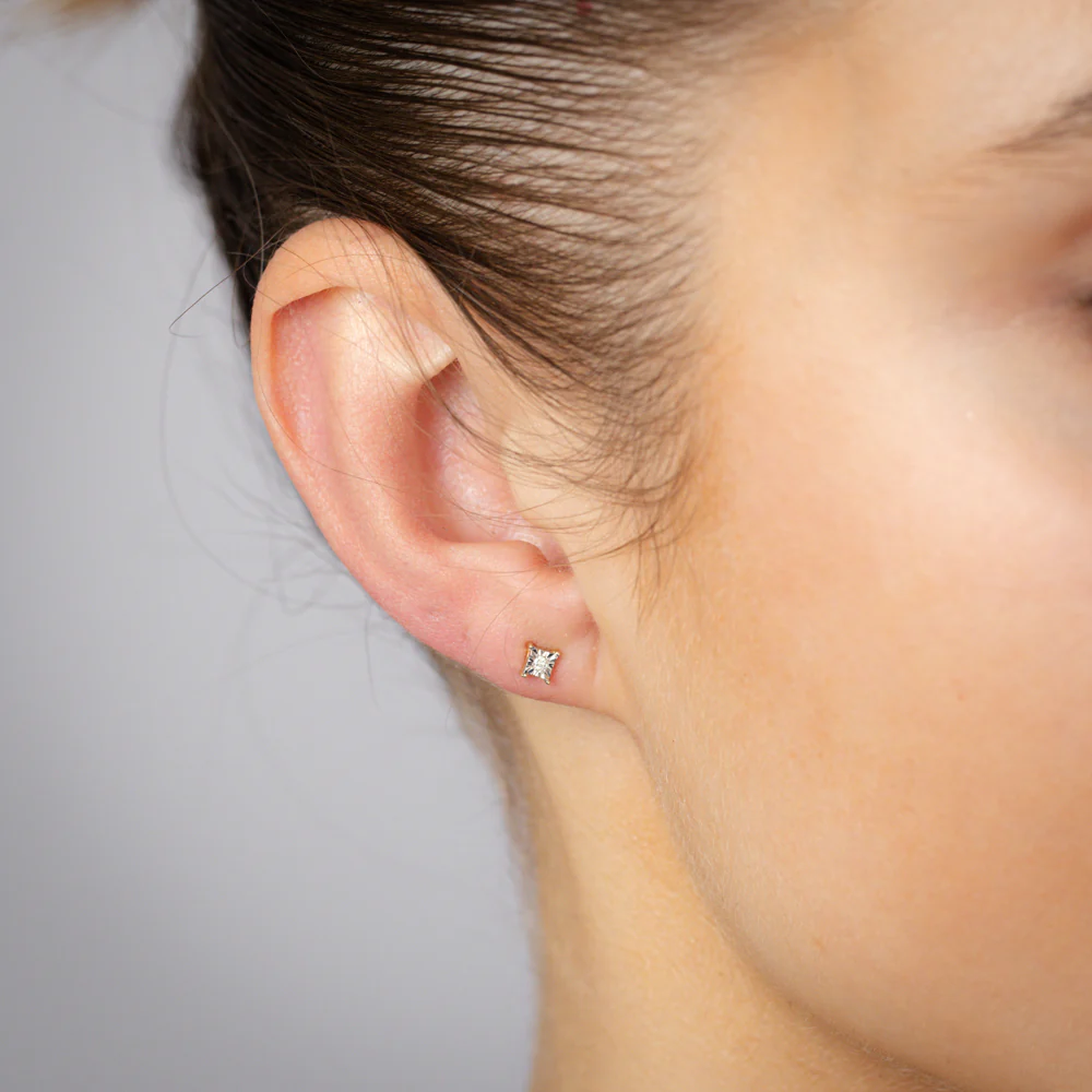 2 Diamond Stud Earrings in Gold Plated Silver