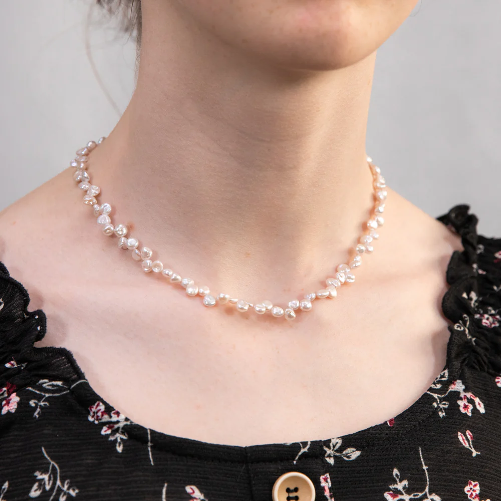 45cm Freshwater Pearl Keshi Strand with Gold Plated Clasp - Image 4