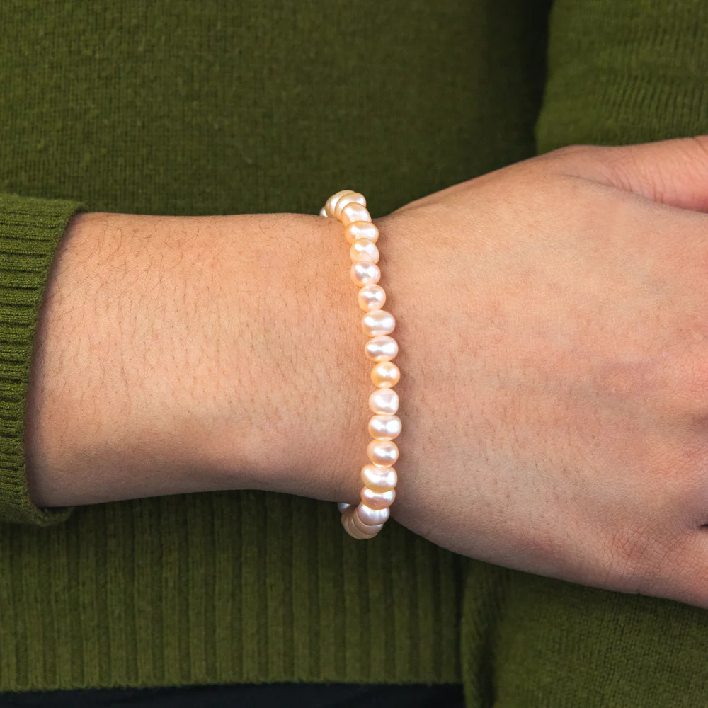 6mm Freshwater Pearl Peach Stretch Bracelet - Image 2