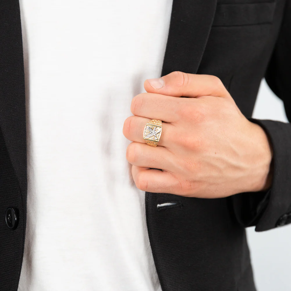 8 Diamonds Eagle Mens Ring in 9ct Yellow Gold - Image 3