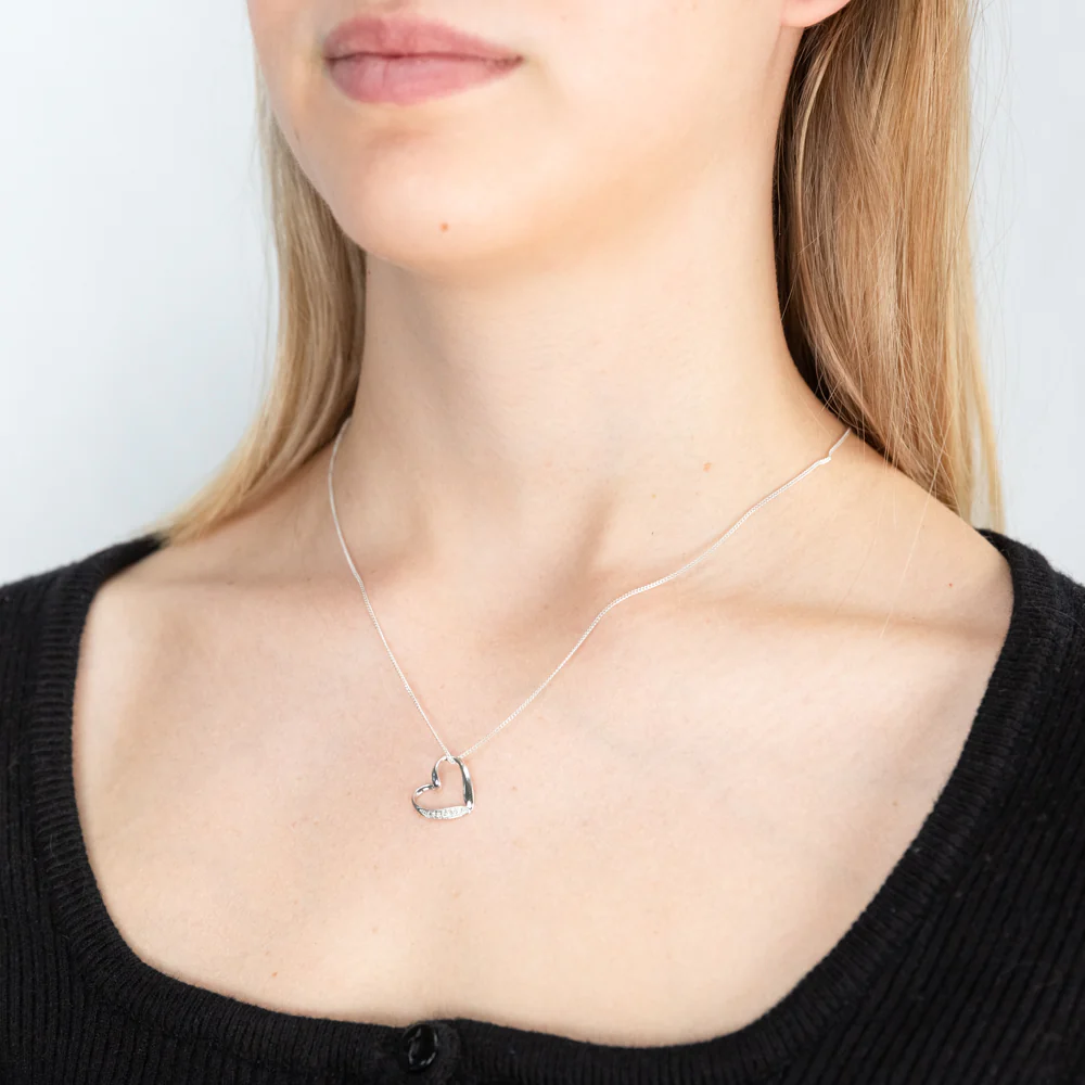 9ct Elegant White Gold Diamond Pendant - Image 2