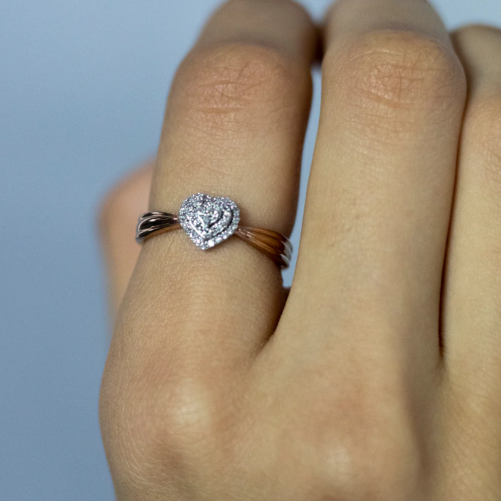 9ct Rose Gold 0.10 Carat Heart Shape Diamond Ring with 39 Brilliant Cut Diamonds - Image 2