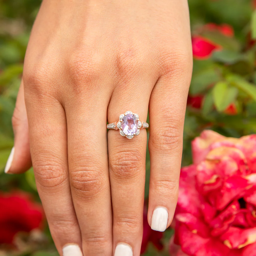 9ct Rose Gold 2.40ct Amethyst and 1/10 Carat Diamond Ring - Image 3