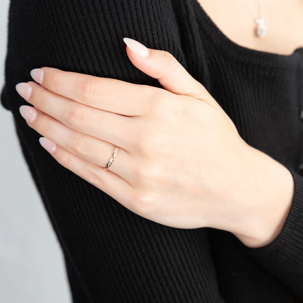 9ct Rose Gold Eternity Ring with 15 Diamonds - Image 2