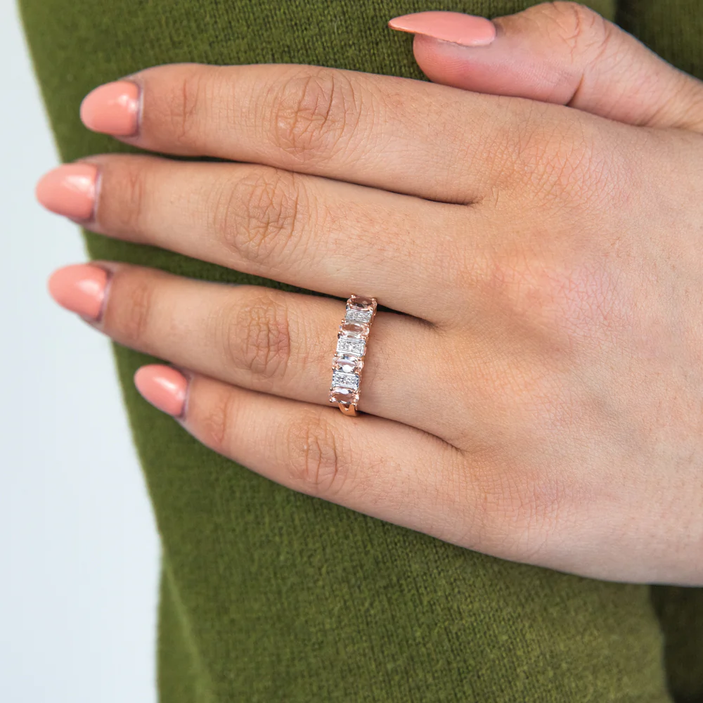 9ct Rose Gold Morganite and Diamond Ring - Image 3