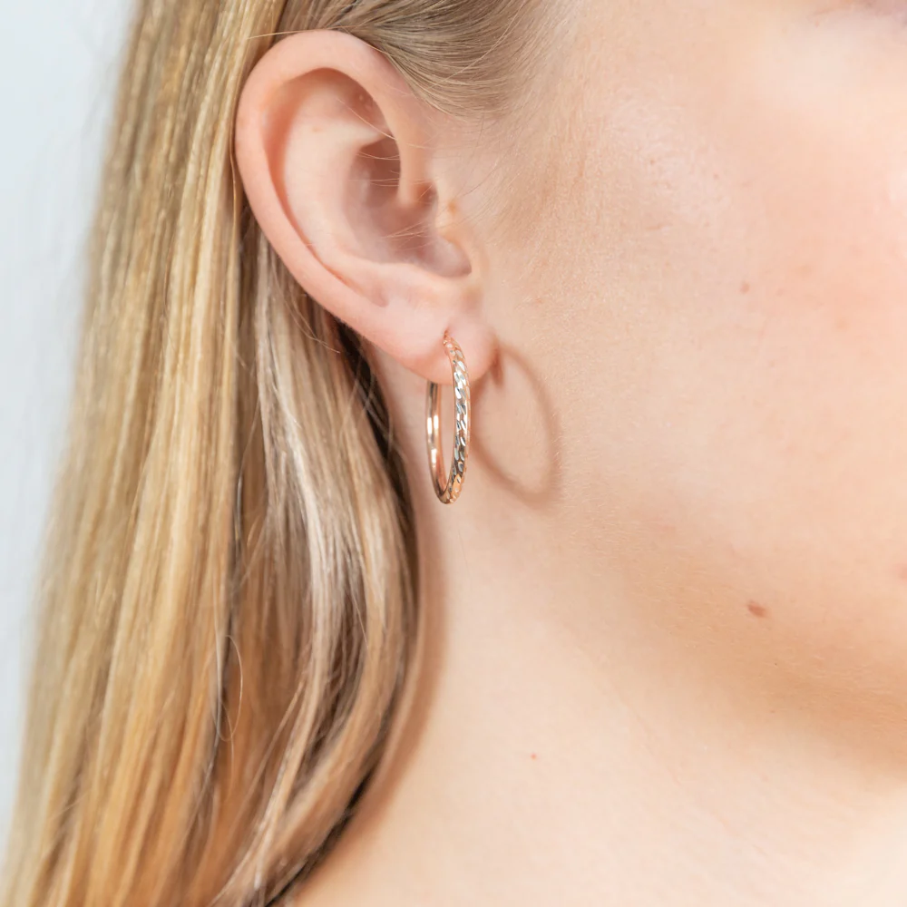 9ct Rose Gold Silver Filled 20mm Fancy Hoop Earrings - Image 2