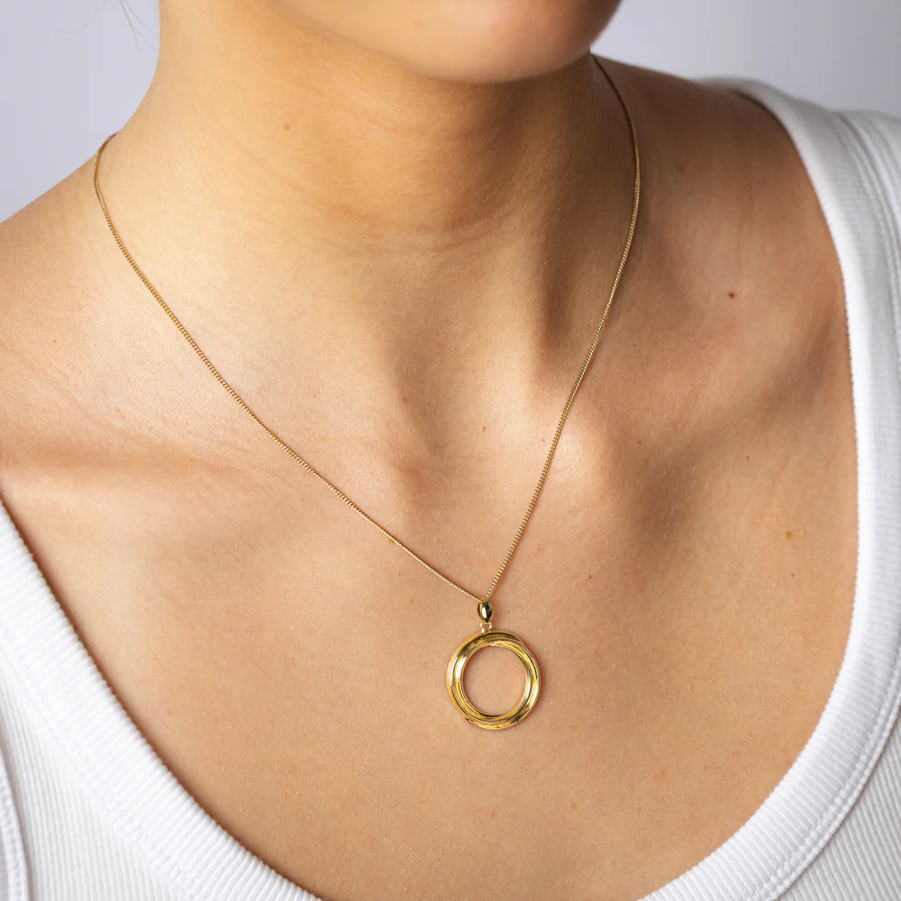 9ct Two Toned Gold Silverfilled Fancy Circle Of Life Pendant - Image 2