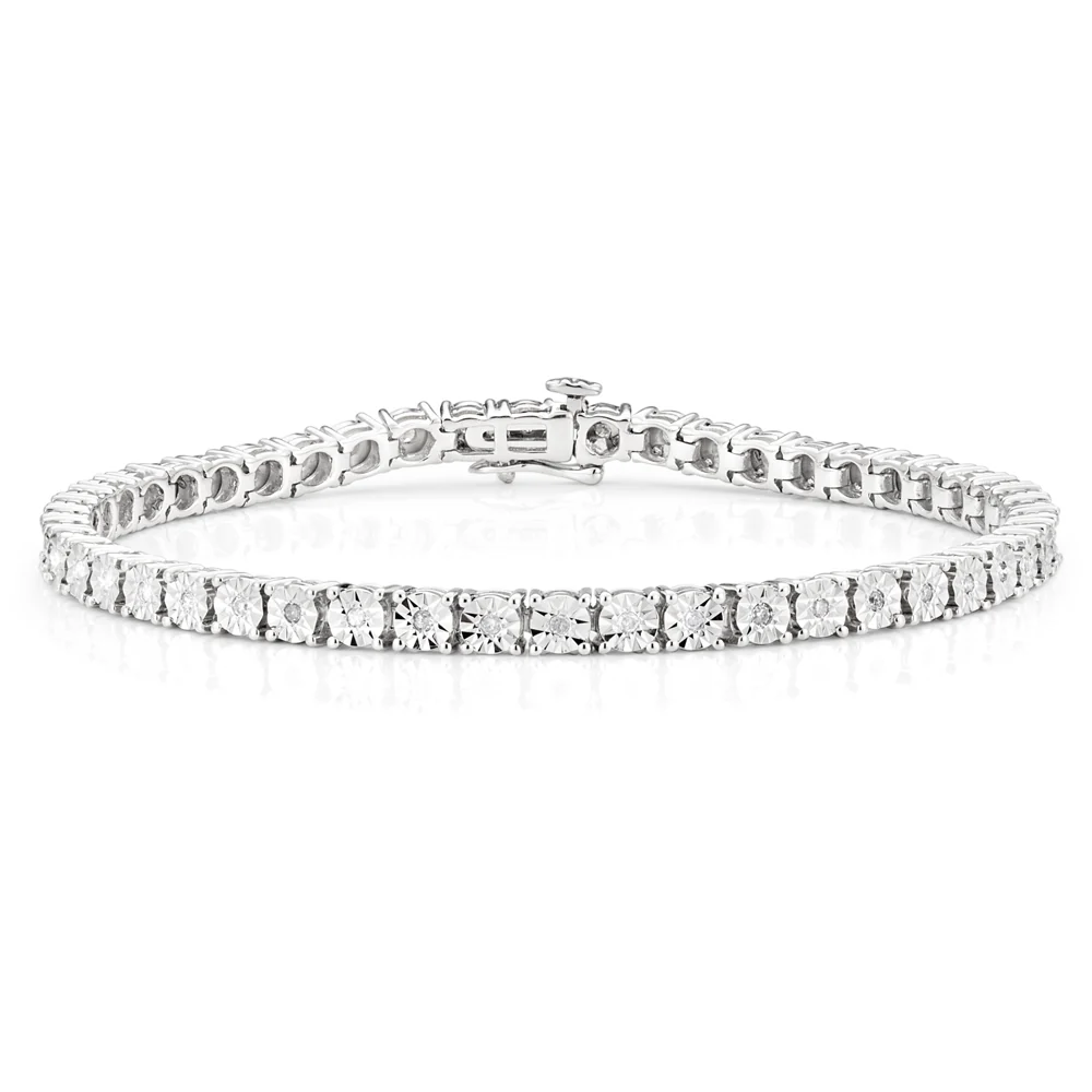 9ct White Gold 1/4 Carat Diamond 18cm Tennis Bracelet set with 48 Brilliant Diamonds - Image 2