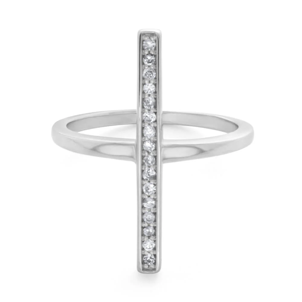 9ct White Gold Diamond Ring Set With 16 Brilliant Diamonds