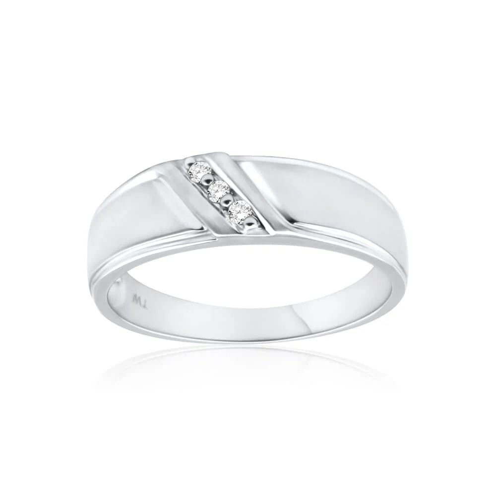 9ct White Gold Diamond Ring Set With 6 Points Diamonds