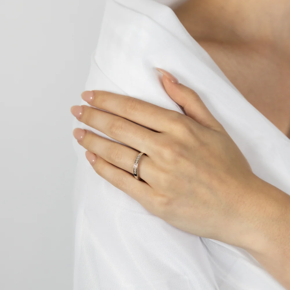 9ct White Gold Eternity Straight Ring with 9 Brilliant Cut Diamonds - Image 3