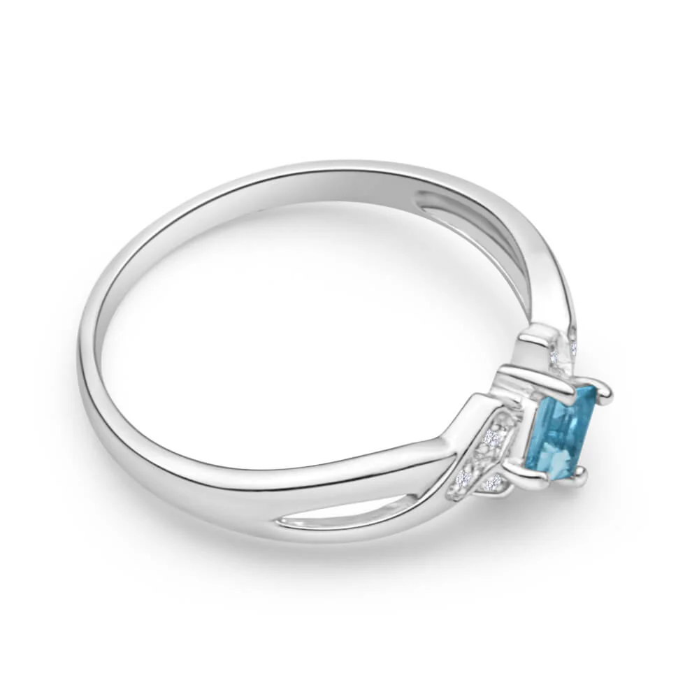 9ct White Gold Princess Cut Aquamarine + Diamond Ring - Image 2