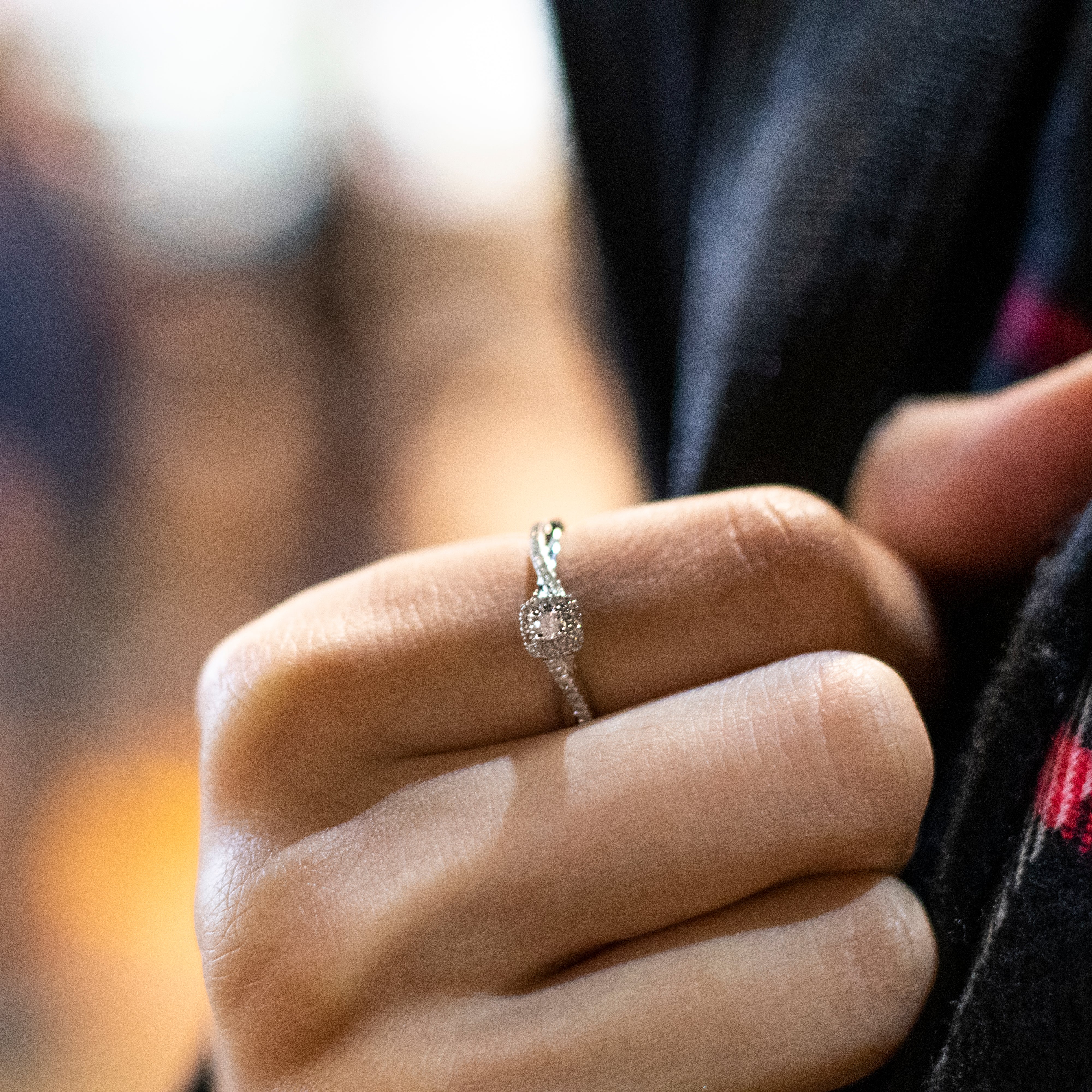 9ct White Gold Solitaire Ring with 1/5 Carat of Diamonds - Image 2