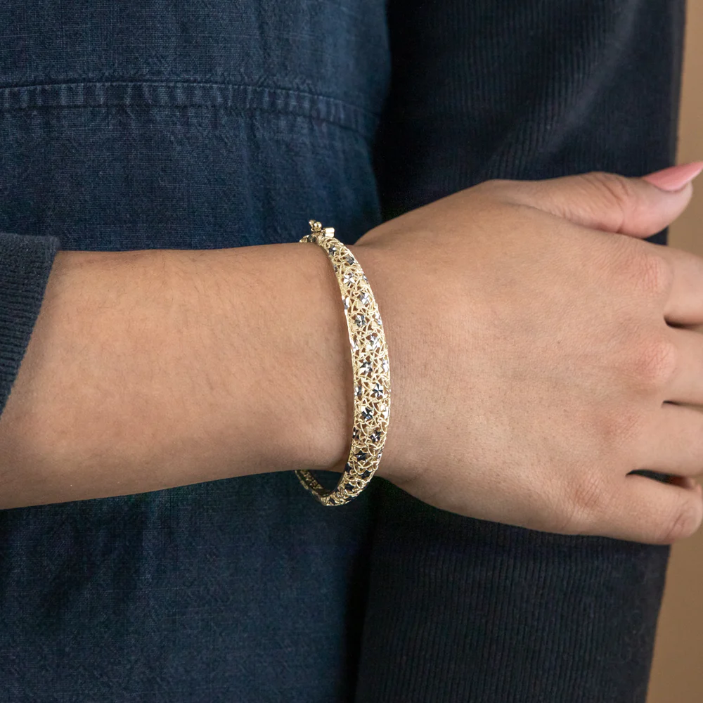 9ct Yellow And White Gold Two Tone Fancy Mesh 65mm Bangle - Image 2