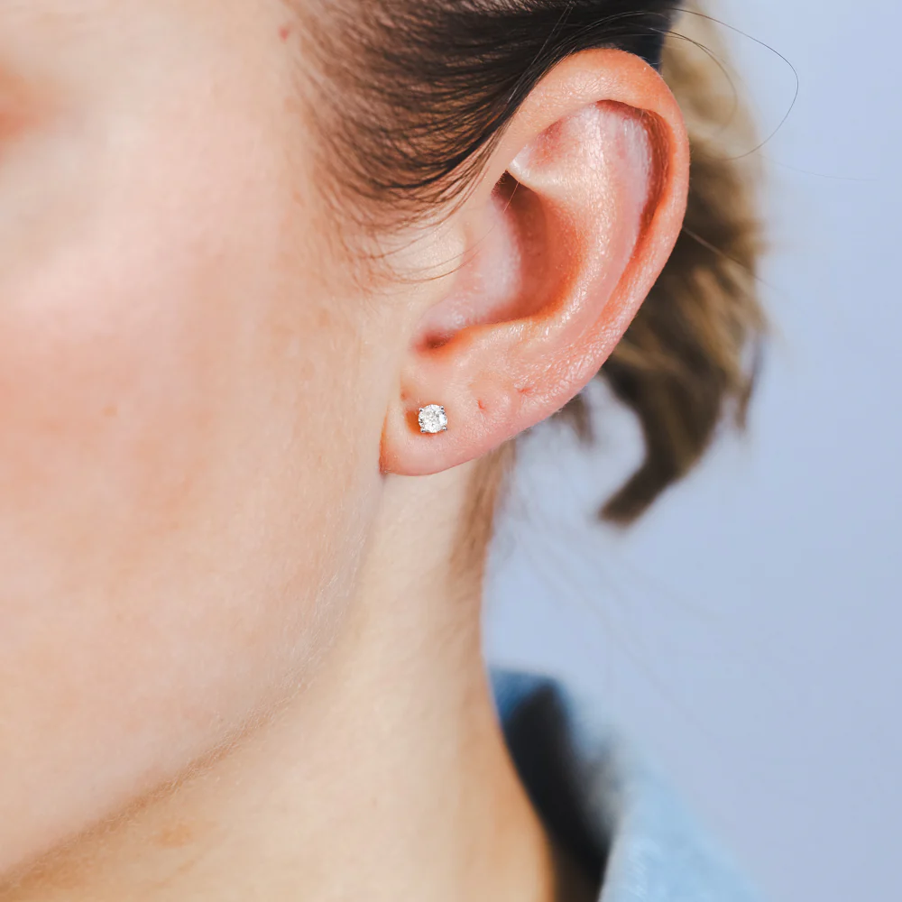 9ct Yellow Gold 0.30 Carat Diamond Stud Earrings - Image 2