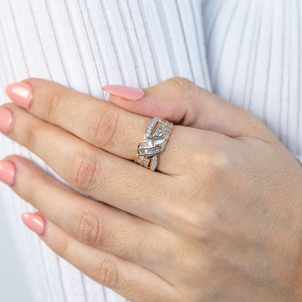 9ct Yellow Gold 1/2 Carat Diamond Ring - Image 2