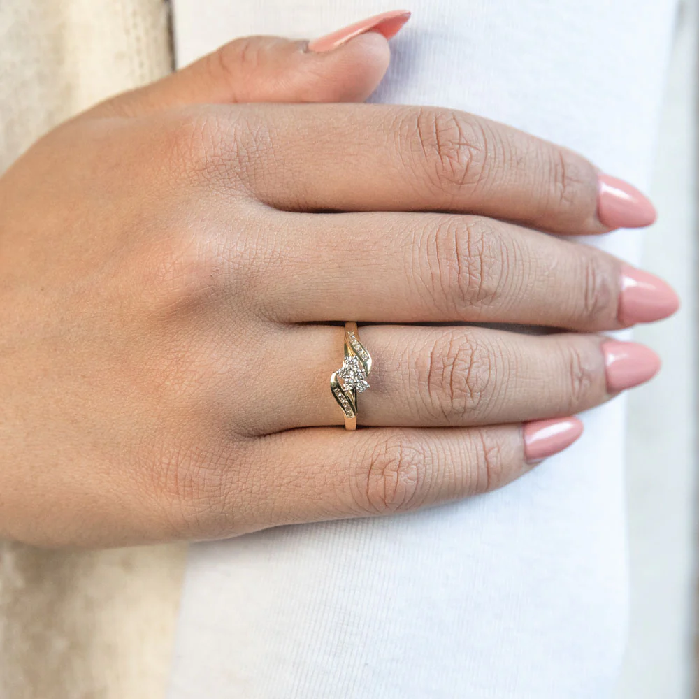9ct Yellow Gold 1/4 Carat Channel Set Diamond Ring - Image 3