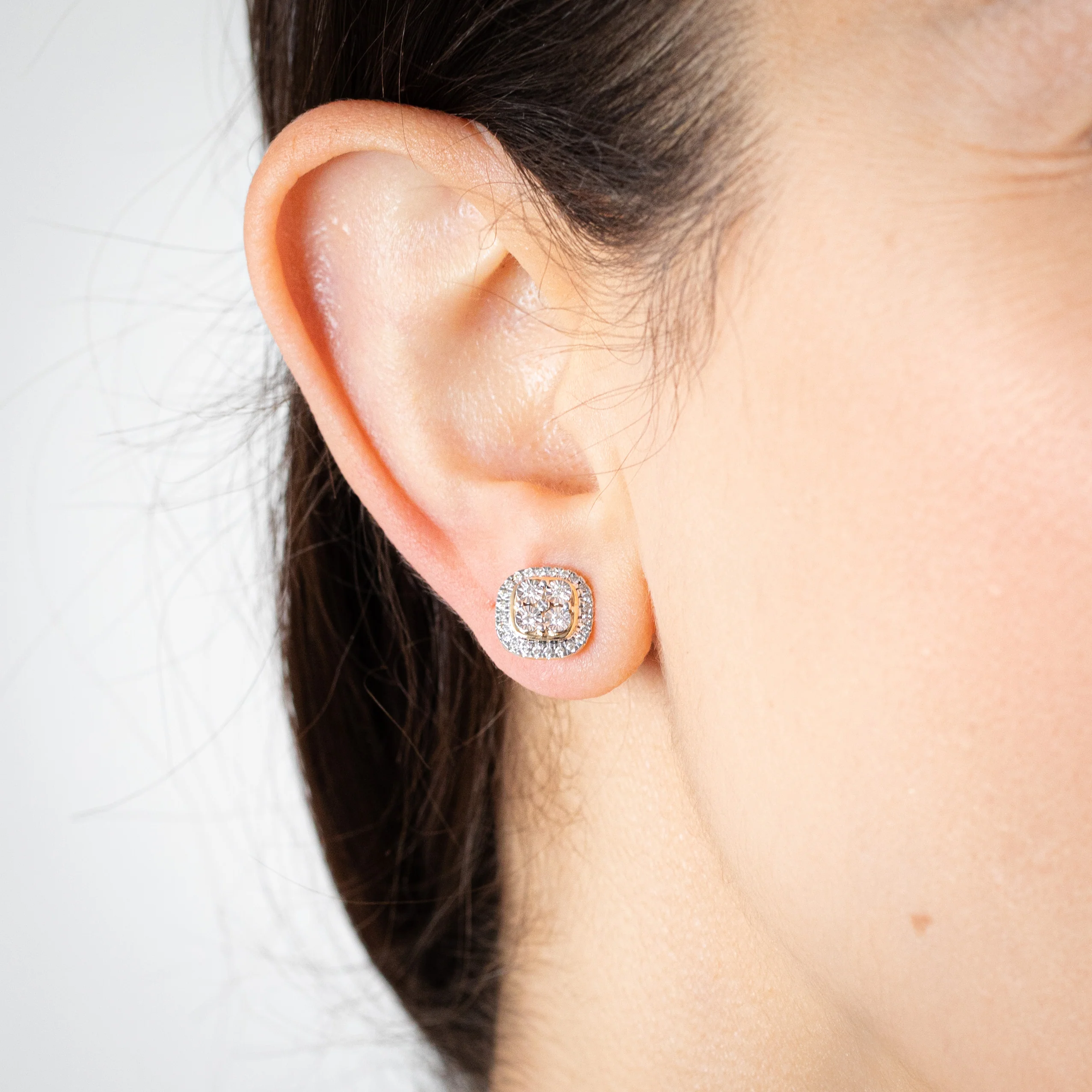 9ct Yellow Gold 1/5 carat Diamond Stud Earrings with 56 Brilliant Cut Diamonds - Image 2