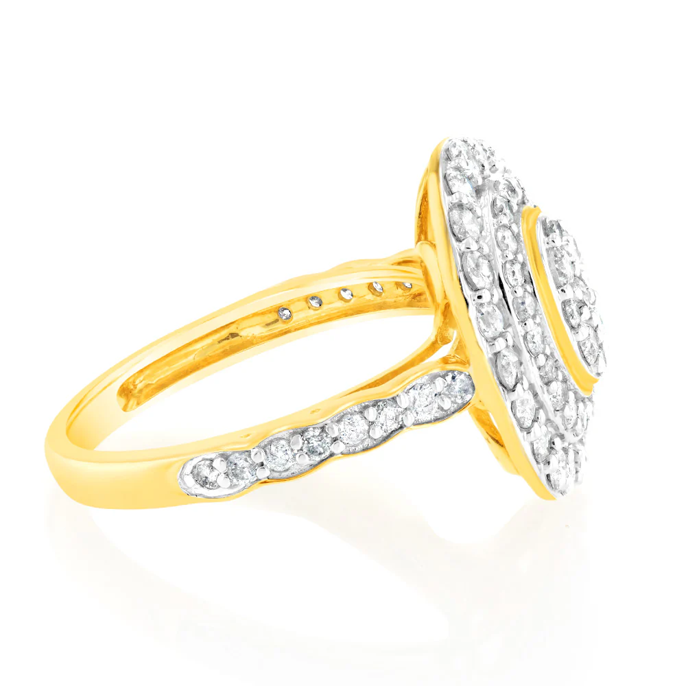 9ct Yellow Gold 1 Carat Diamond Oval Shape Cluster Ring - Image 2