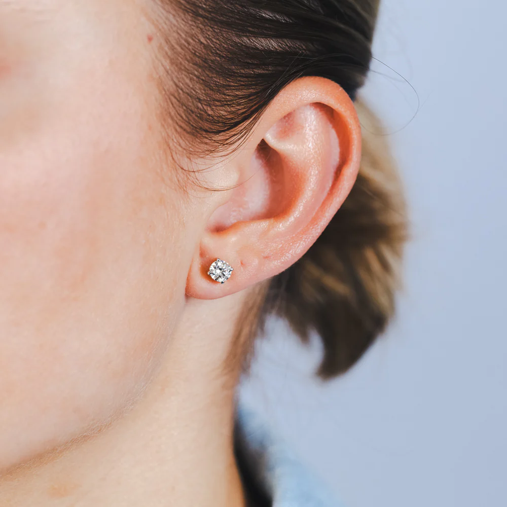 9ct Yellow Gold 1 Carat Diamond Stud Earrings - Image 2
