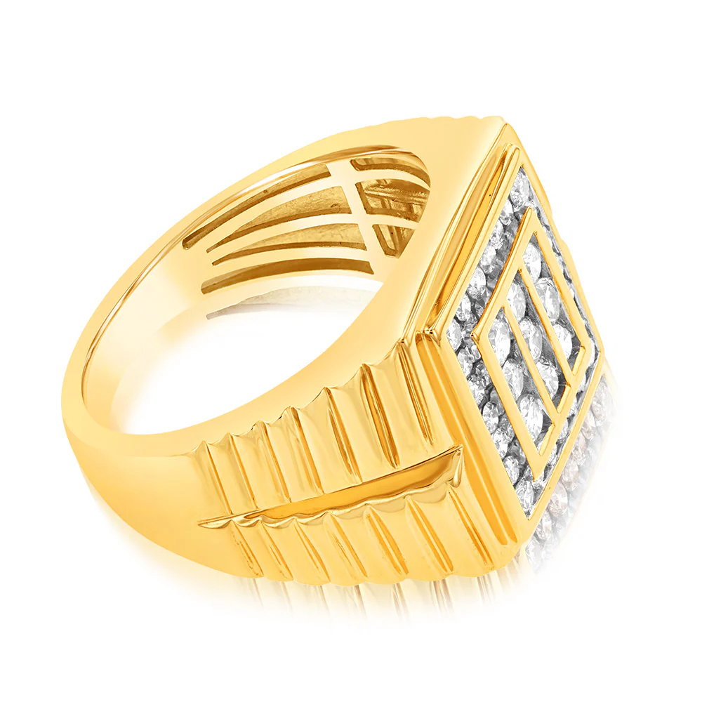 9ct Yellow Gold 1 Carat Mens Diamond Ring with 33 Brilliant Diamonds - Image 2