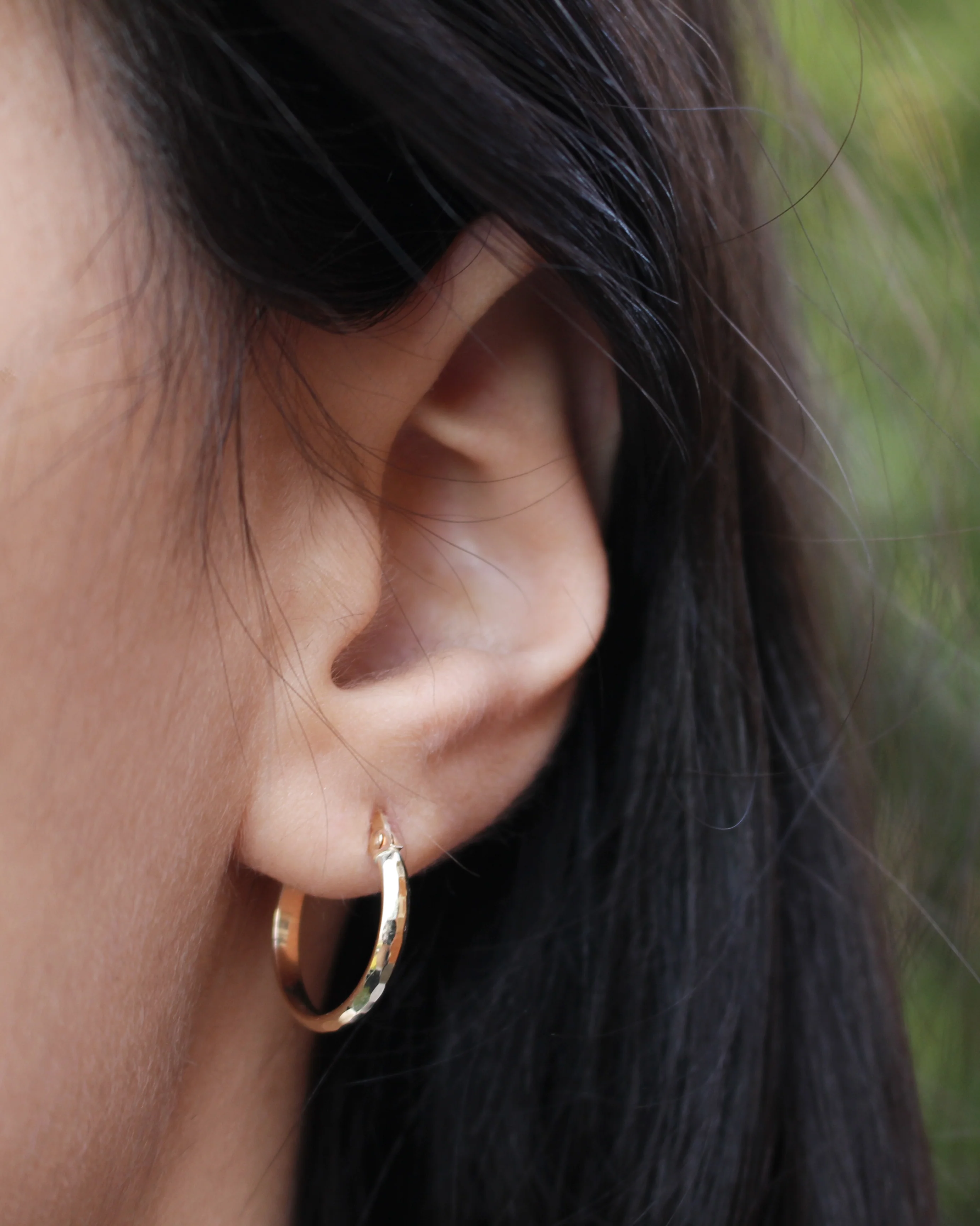 9ct Yellow Gold 15mm Diamond Cut Hoop Earrings - Image 2
