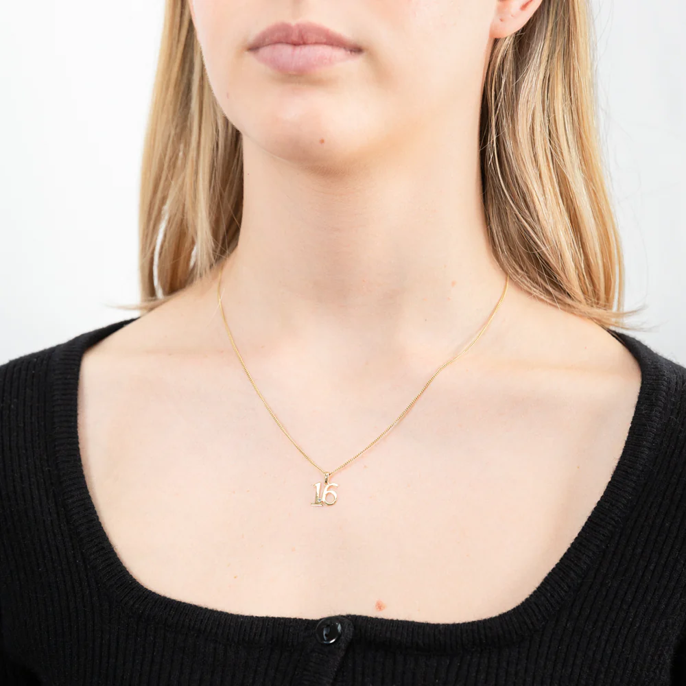 9ct Yellow Gold "16" Pendant Set With 1 Diamond - Image 2