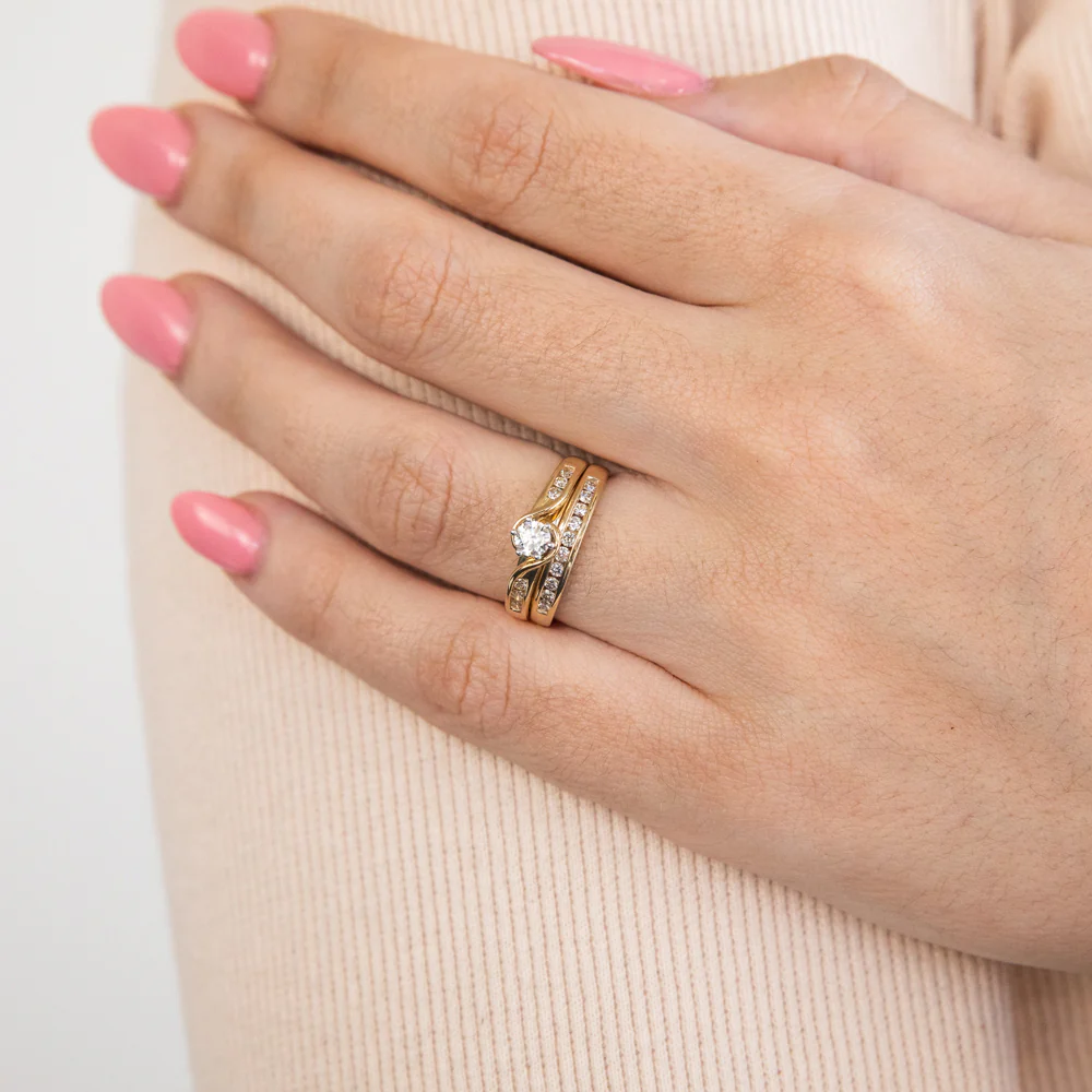 9ct Yellow Gold 2 Ring Bridal Set With 16 Diamonds Totalling 0.5 Carats - Image 3