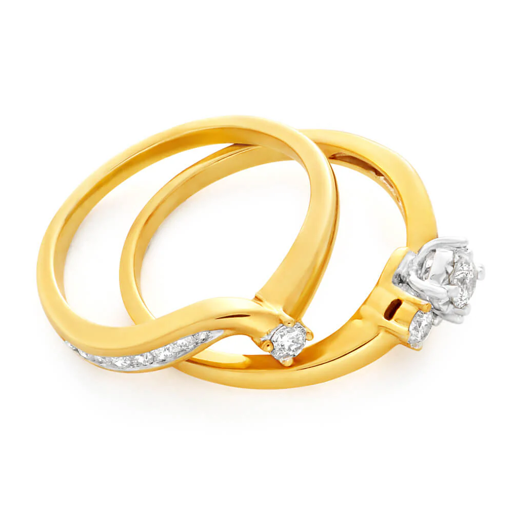 9ct Yellow Gold 2 Ring Bridal Set With 19 Diamonds Totalling 1/2 Carat - Image 2
