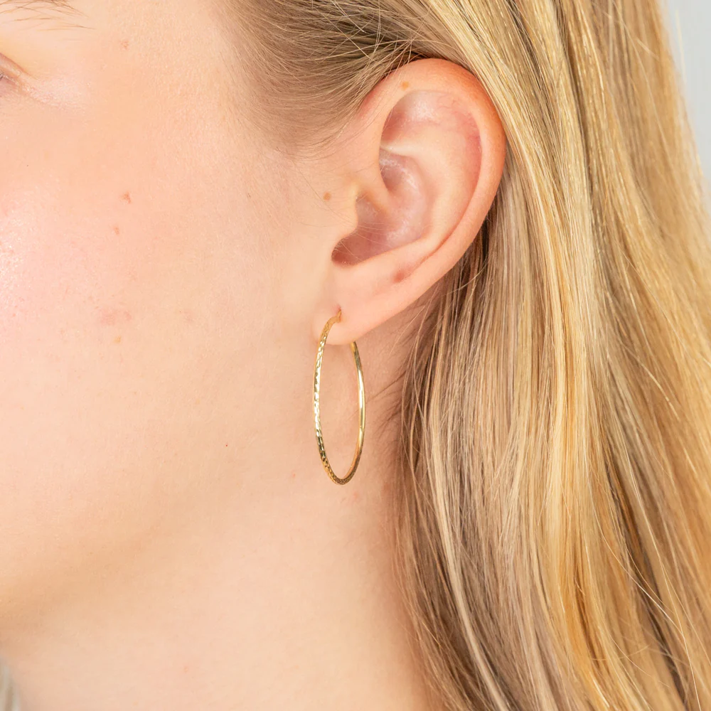 9ct Yellow Gold 30mm Diamond Cut Hoop Earrings - Image 2