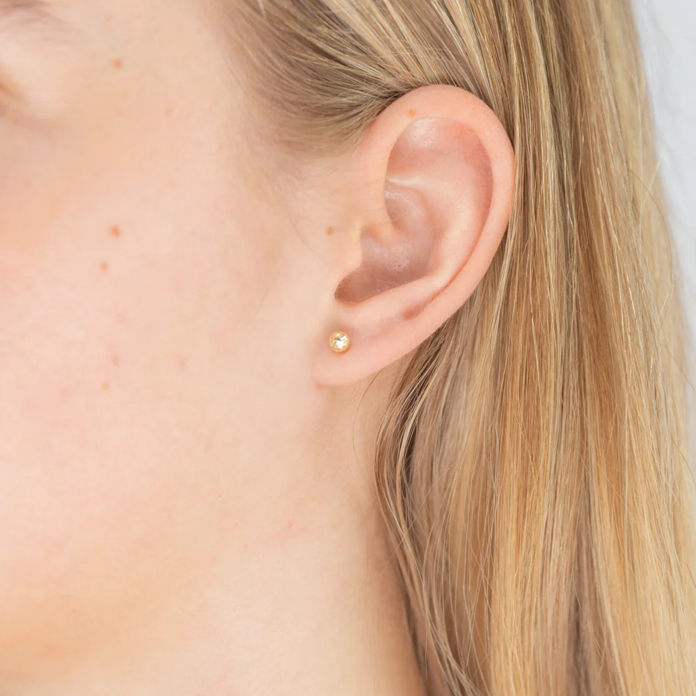 9ct Yellow Gold 4mm Dicut Ball studs Earrings - Image 2
