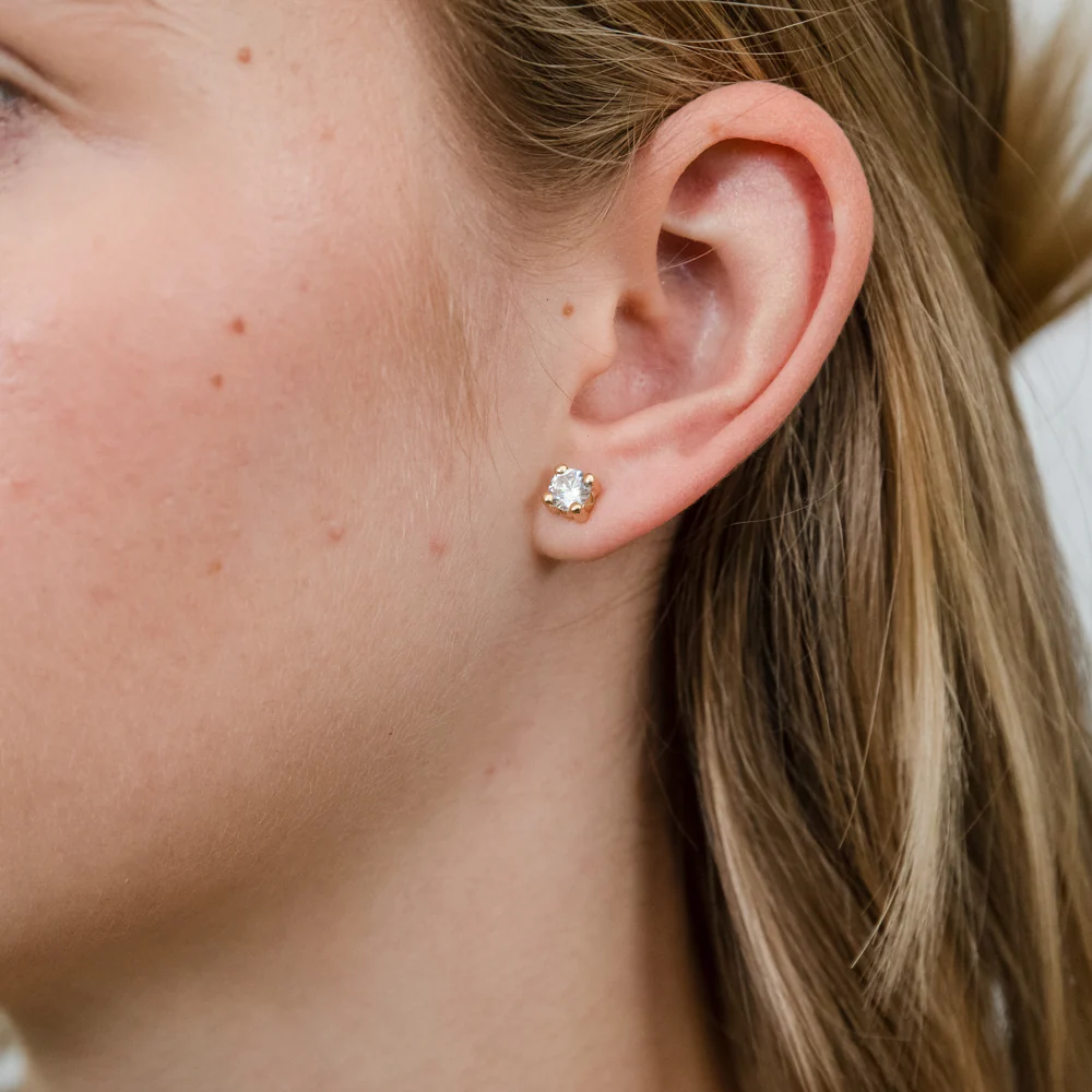 9ct Yellow Gold 5mm 4 Claw Zirconia Studs - Image 2